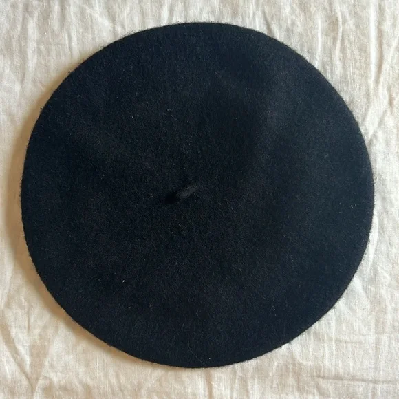 Wool Berets - Set of 3 - Picture 6 of 7